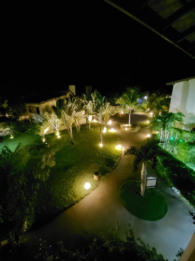 Apartamento Em Guarajuba 200M Da Praia Camacari Bagian luar foto