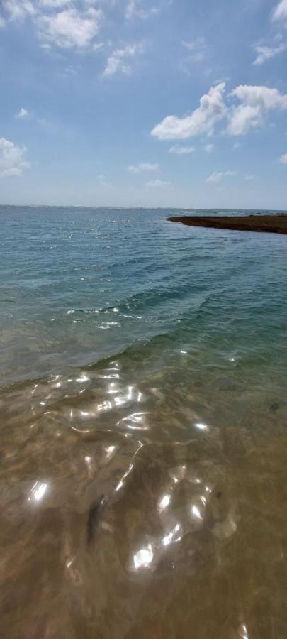 Apartamento Em Guarajuba 200M Da Praia Camacari Bagian luar foto