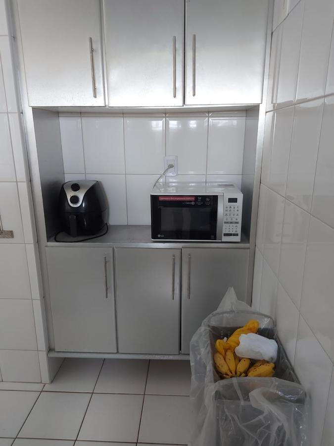 Apartamento Em Guarajuba 200M Da Praia Camacari Bagian luar foto
